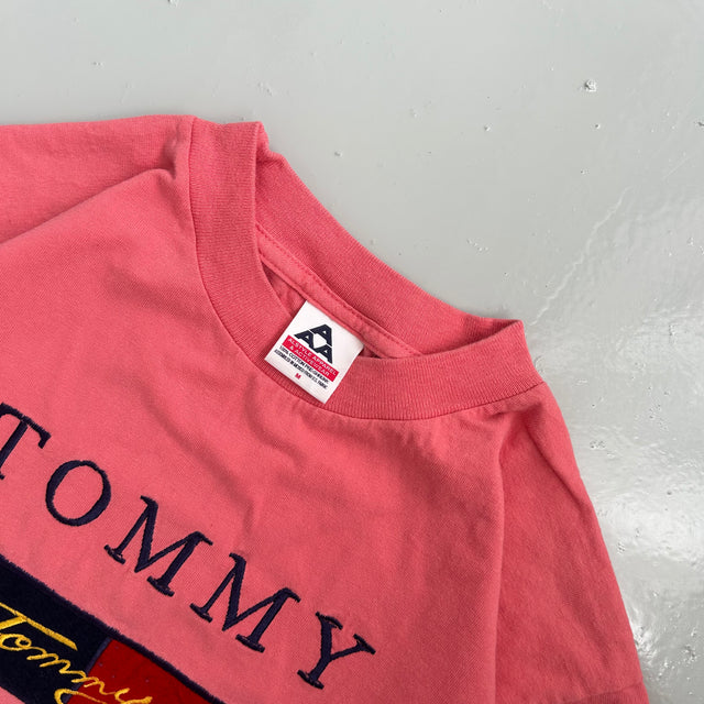 TOMMY HILFIGER SPORTS TEE - MEDIUM