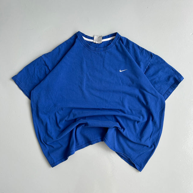 NIKE 00'S SWOOSH TEE - XXL