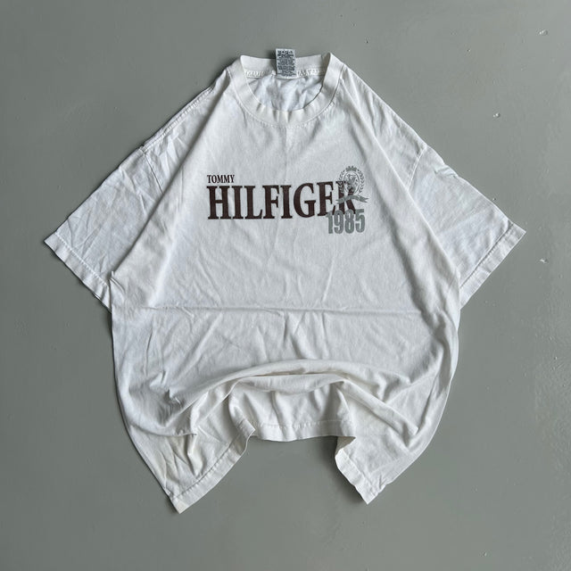 TOMMY HILFIGER 1985 TEE - XL