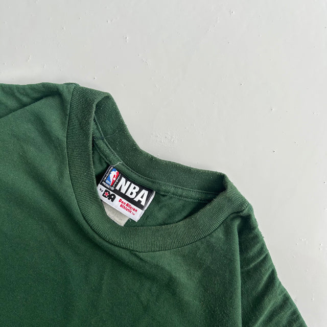 TOMMY HILFIGER JEANS X NBA COLLAB TEE - XL