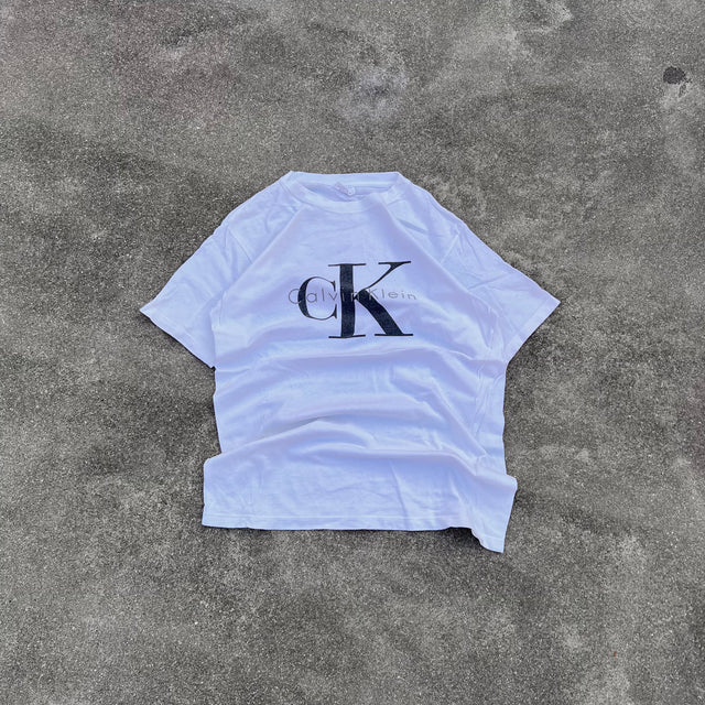 CALVIN KLEIN TEE - MEDIUM