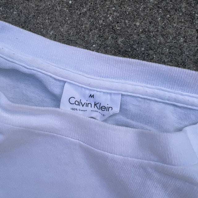 CALVIN KLEIN TEE - MEDIUM