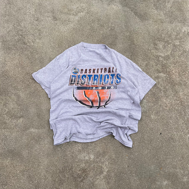 BASKETBALL 2016 TEE - MEDIUM