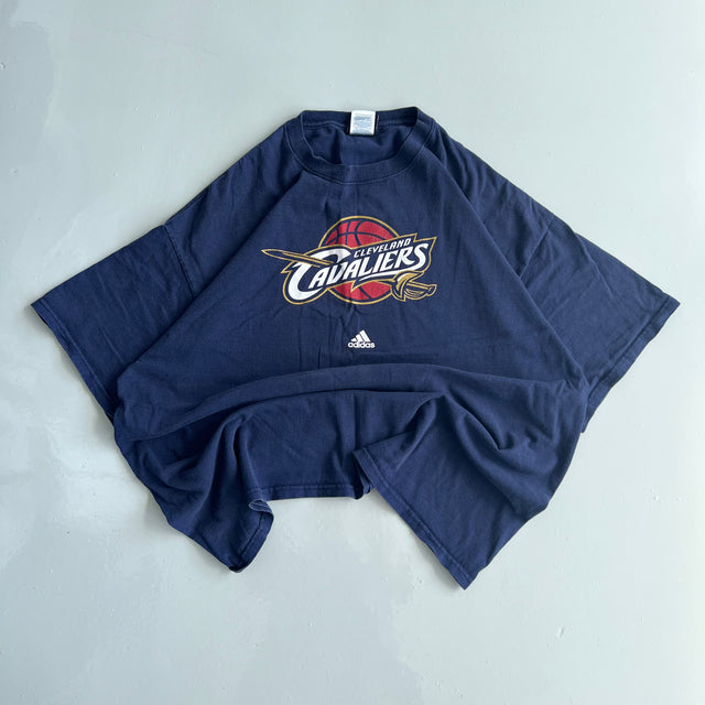 ADIDAS CLEVELAND CAVALIERS TEE - XL/XXL