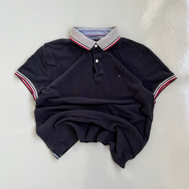 TOMMY HILFIGER POLO TEE - MEDIUM