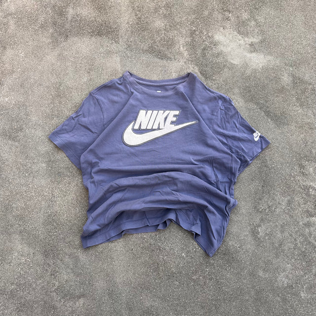 NIKE SPELLOUT TEE - LARGE