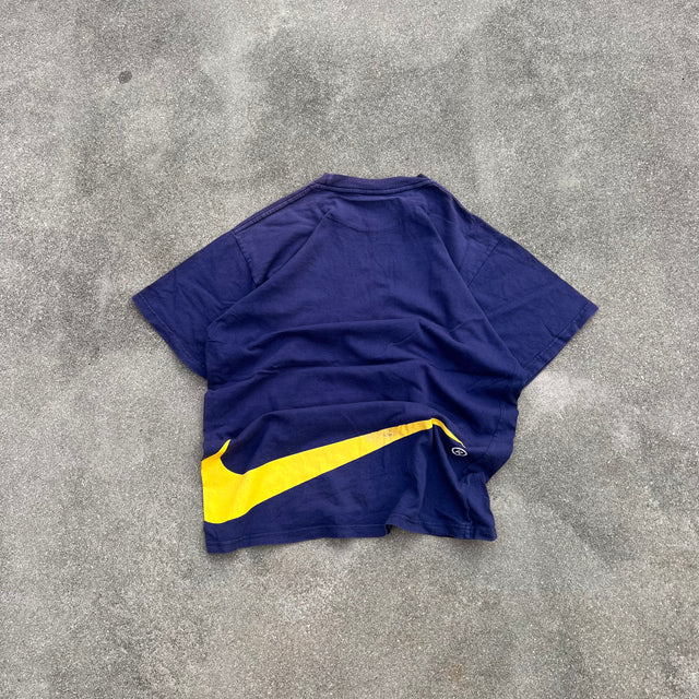 NIKE 90'S CENTERSWOOSH TEE - MEDIUM