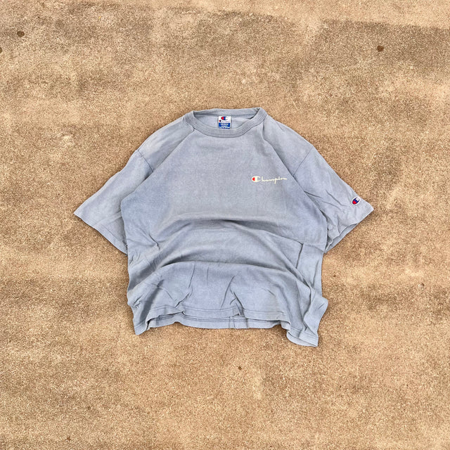 CHAMPION SINGLE STITCHED TEE - MEDIUM