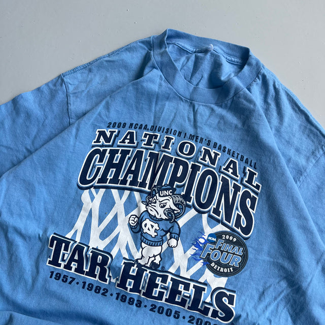 2009 CAROLINA TARHEELS TEE - LARGE