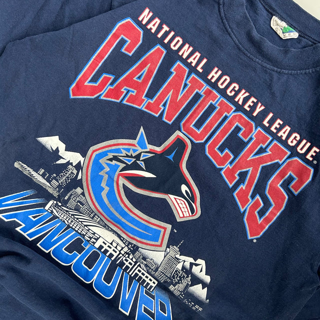 NHL VANCOUVER CANUCKS TEE - LARGE