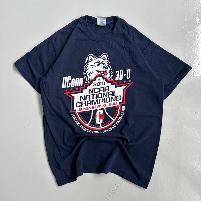 NCAA UCONN NATIONAL CHAMPIONS TEE - MEDIUM