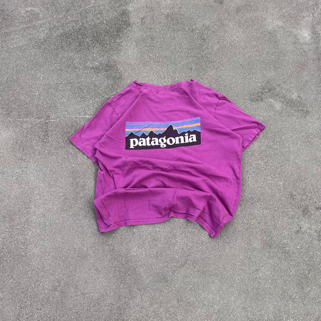 PATAGONIA TEE - MEDIUM