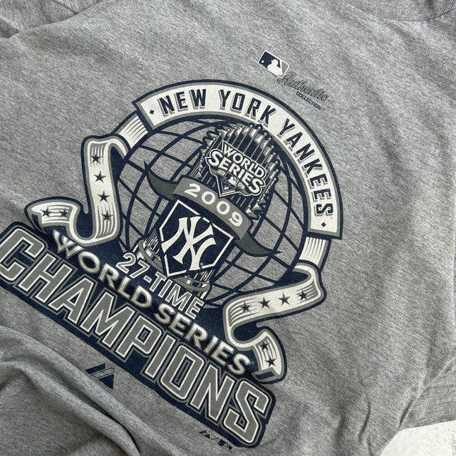 NEW YORK YANKEES 2009 CHAMPIONS TEE - LARGE