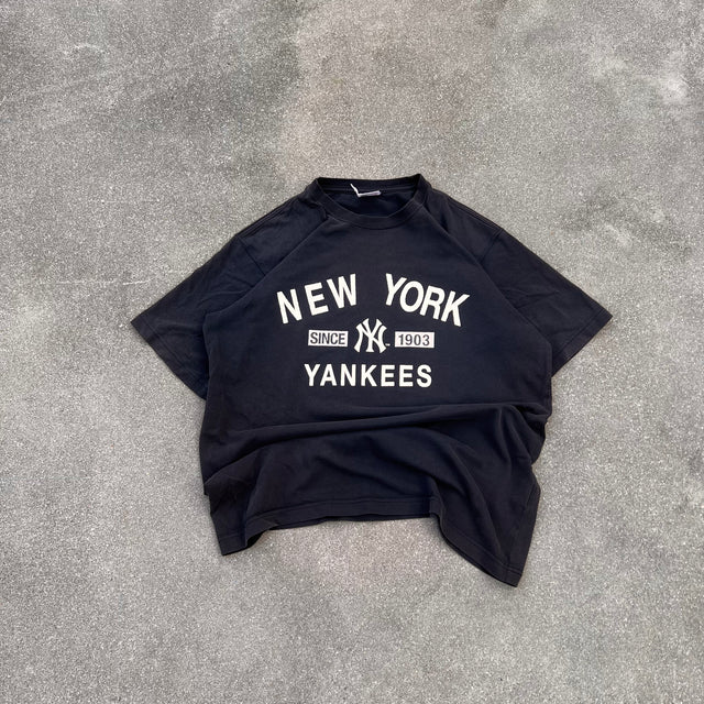 NEW YORK YANKEES TEE - XL