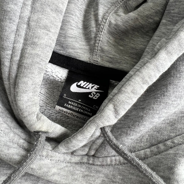 NIKE SB HOODIE - SMALL