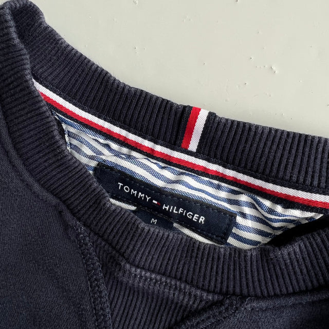 TOMMY HILFIGER SWEATSHIRT - MEDIUM