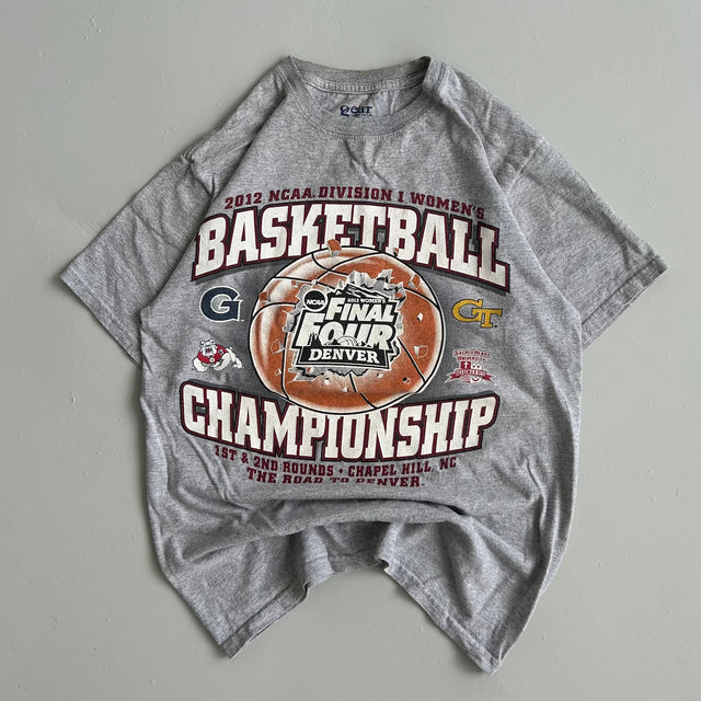 NCAA DIVISION 1 BASKETBALL CHAMPIONSHIP 2012 TEE - SMALL