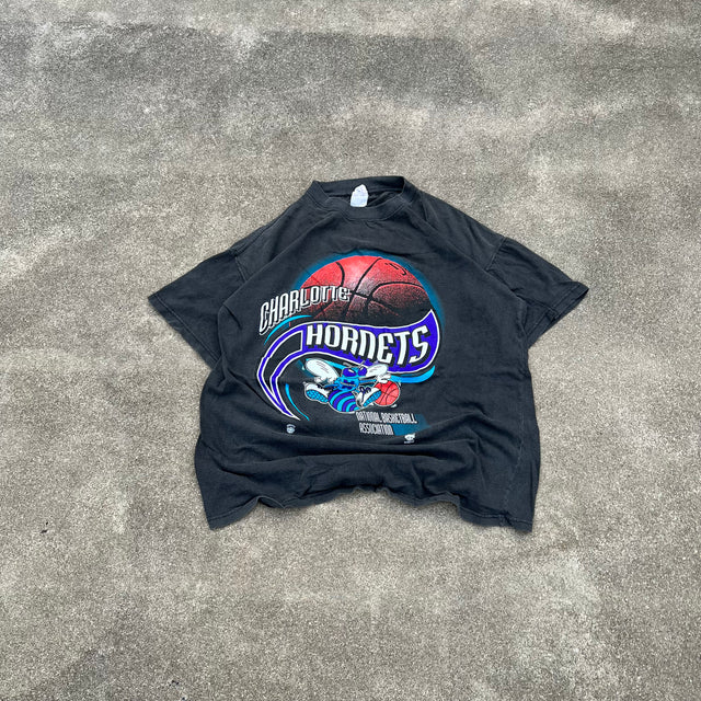 NBA CHARLOTTE HORNETS TEE - LARGE/XL