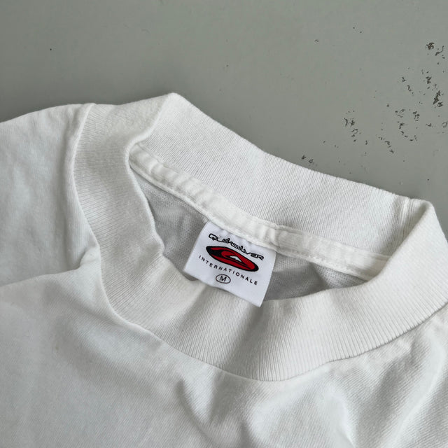 QUIKSILVER SINGLE STITCHED TEE - MEDIUM