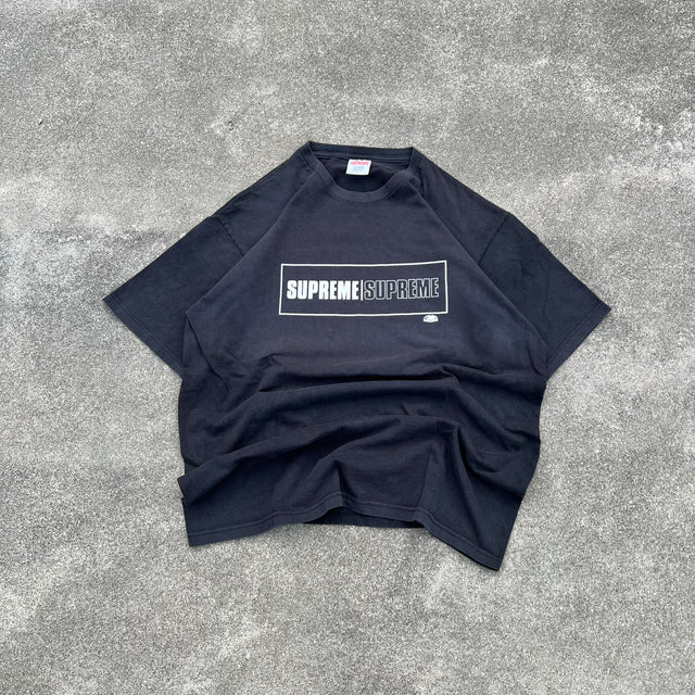 SUPREME WORLD FAMOUS TEE - LARGE