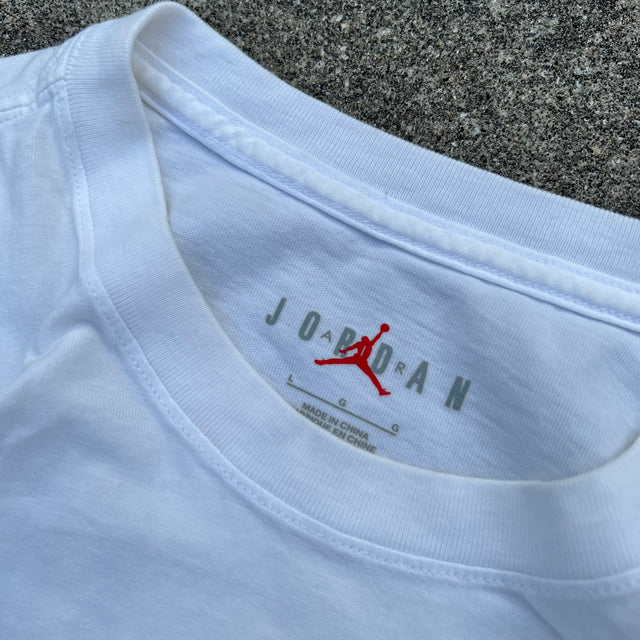 AIR JORDAN TEE - MEDIUM