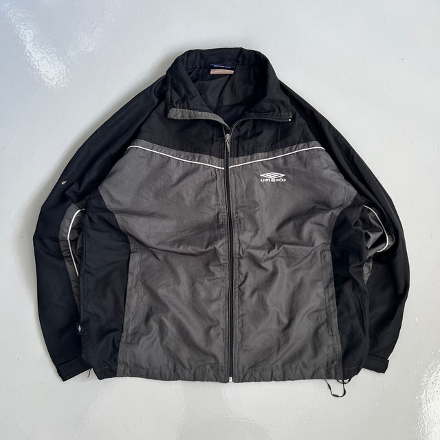 UMBRO WINDBREAKER - LARGE