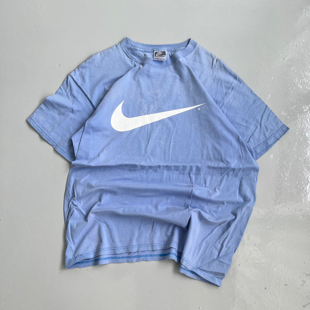 NIKE 90'S NORTH CAROLINA SWOOSH TEE - LARGE