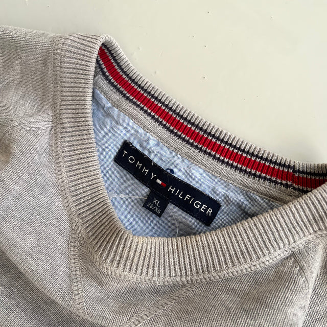 TOMMY HILFIGER KNIT - LARGE