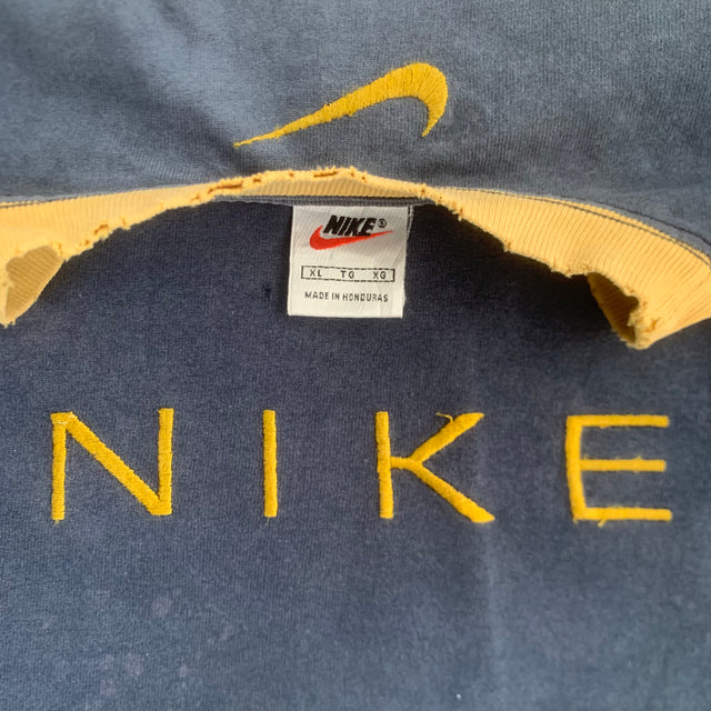 NIKE 90'S SPELLOUT TEE - XL