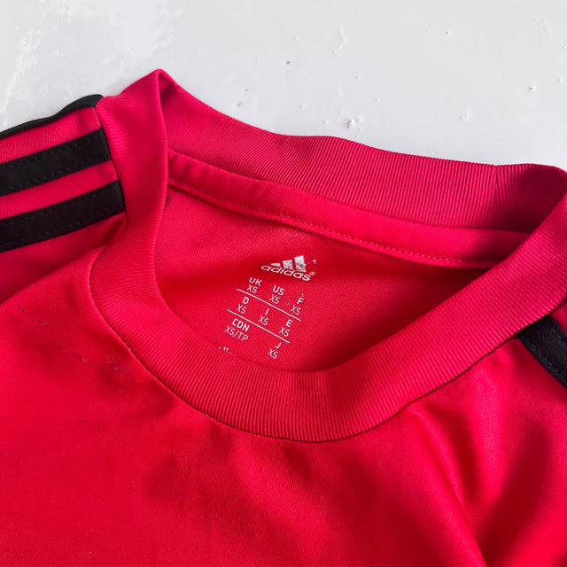 ADIDAS MANCHESTER UNITED JERSEY - SMALL