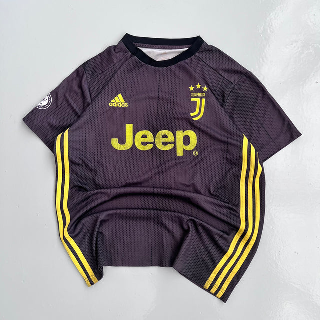 ADIDAS JUVENTUS JERSEY - LARGE