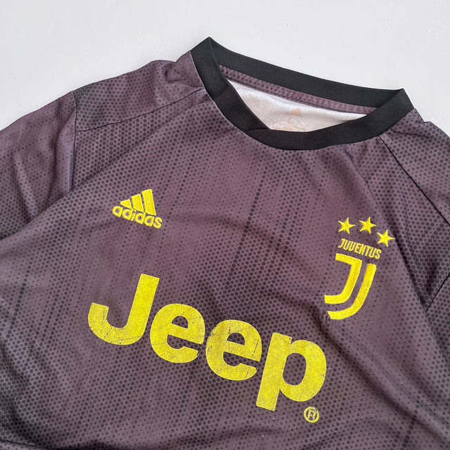 ADIDAS JUVENTUS JERSEY - LARGE