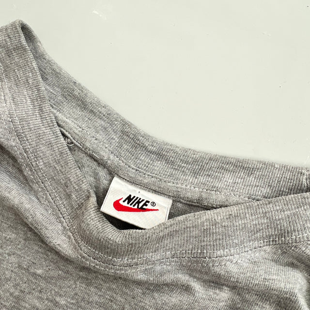 NIKE 90'S SWOOSH TEE - MEDIUM