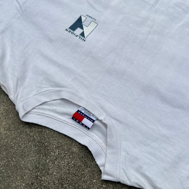 TOMMY HILFIGER TEE - LARGE/XL