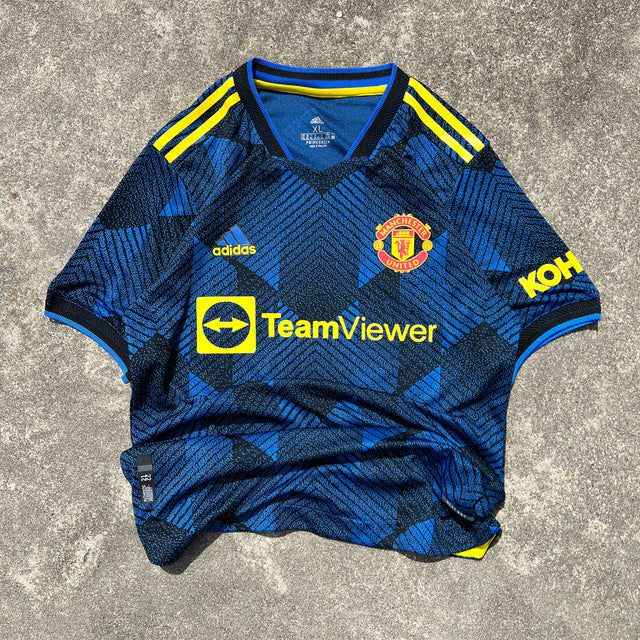 ADIDAS MANCHESTER UNITED JERSEY - LARGE