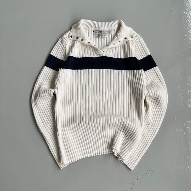 TOMMY HILFIGER SPELLOUT KNIT - SMALL