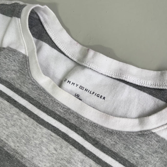 TOMMY HILFIGER LONG SLEEVE - SMALL