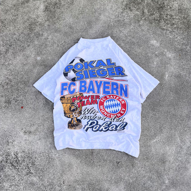 FC BAYERN FOOTBALL TEE - SMALL