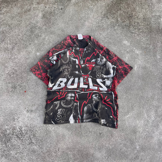 CHICAGO BULLS AOP SINGLE STITCHED TEE - MEDIUM