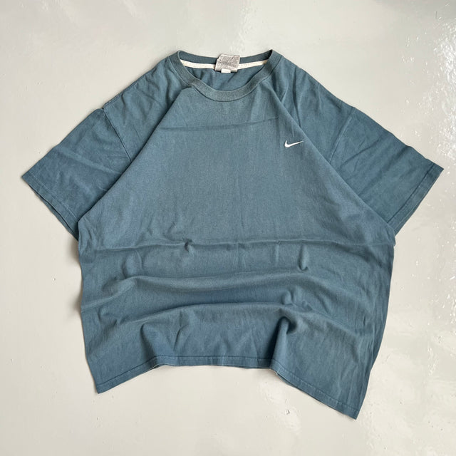 NIKE 00'S SWOOSH TEE - XL